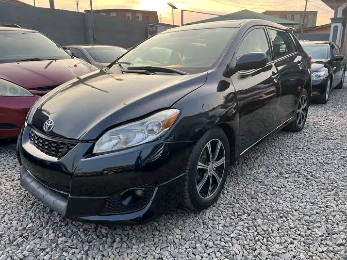 Toyota Matrix • 2016 • 50,000 km 1