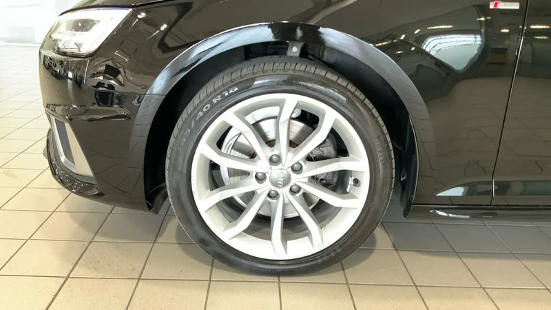 Audi A4 • 2019 • 53,652 km 4