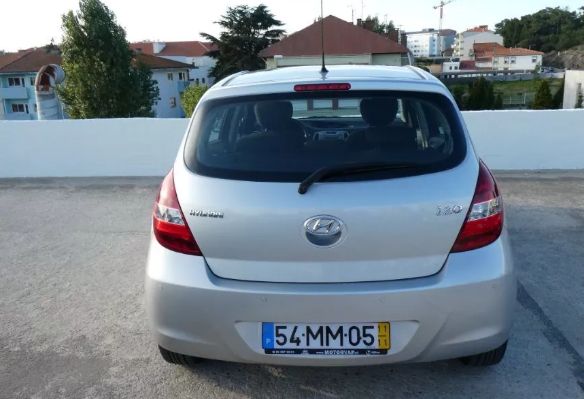 Hyundai i20 • 2011 • 23,612 km 2