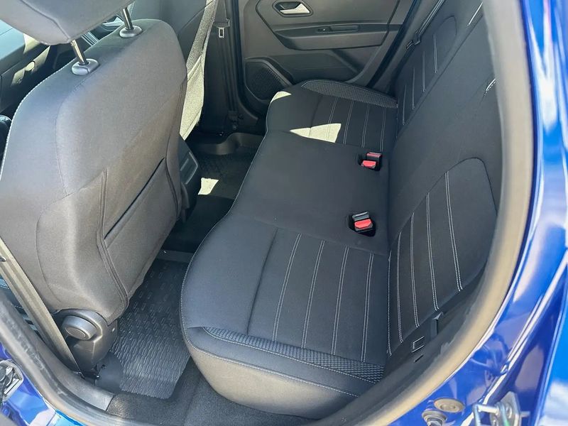 Dacia Duster • 2023 • 10,200 km 2