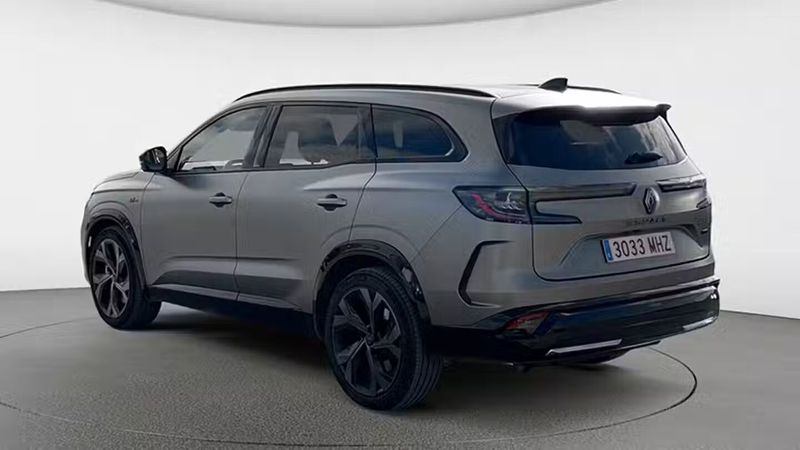 Renault Espace • 2023 • 16,834 km 5