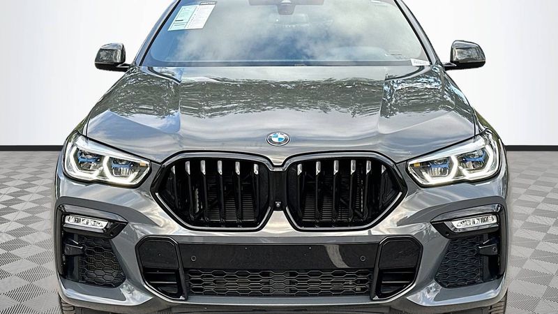 BMW X6 • 2021 • 23,142 km 1