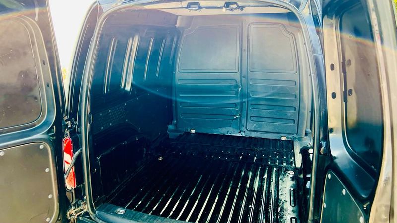 Volkswagen Caddy • 2013 • 13 km 12