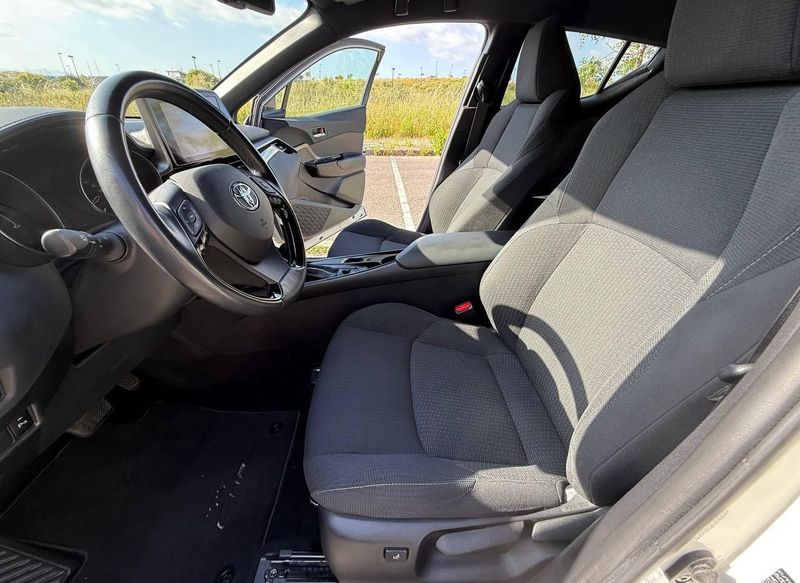 Toyota C-HR • 2018 • 60,000 km 3