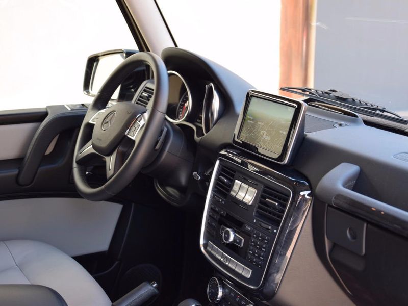 Mercedes-Benz G-Class • 2016 • 108,000 km 10