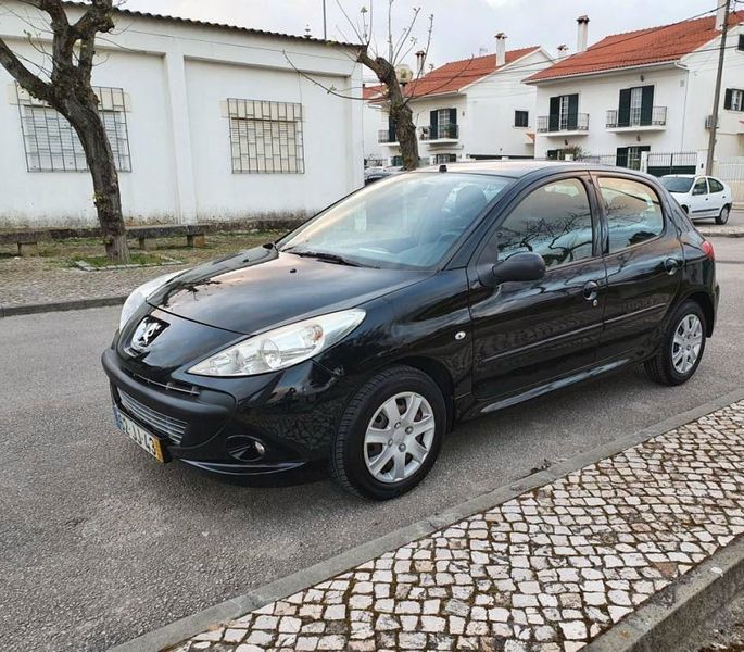 Peugeot 206 • 2010 • 110,000 km 1