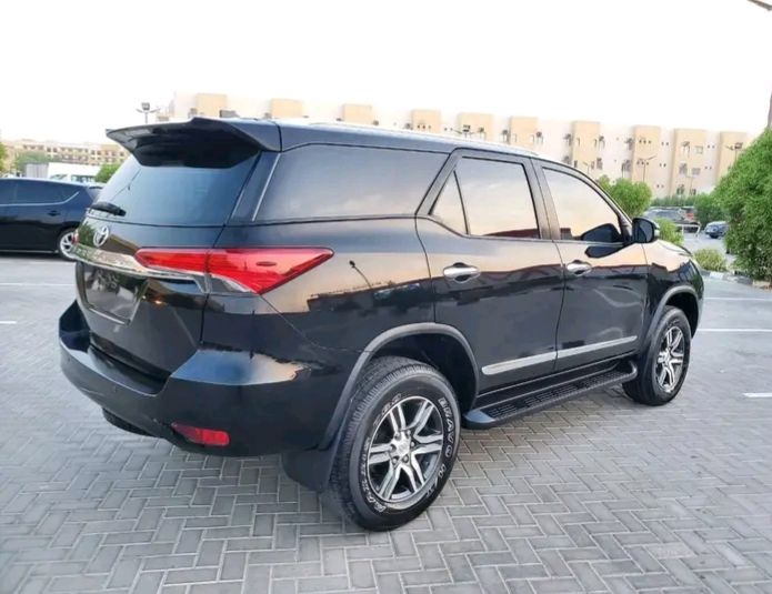 Toyota New Fortuner • 2019 • 96 km 2