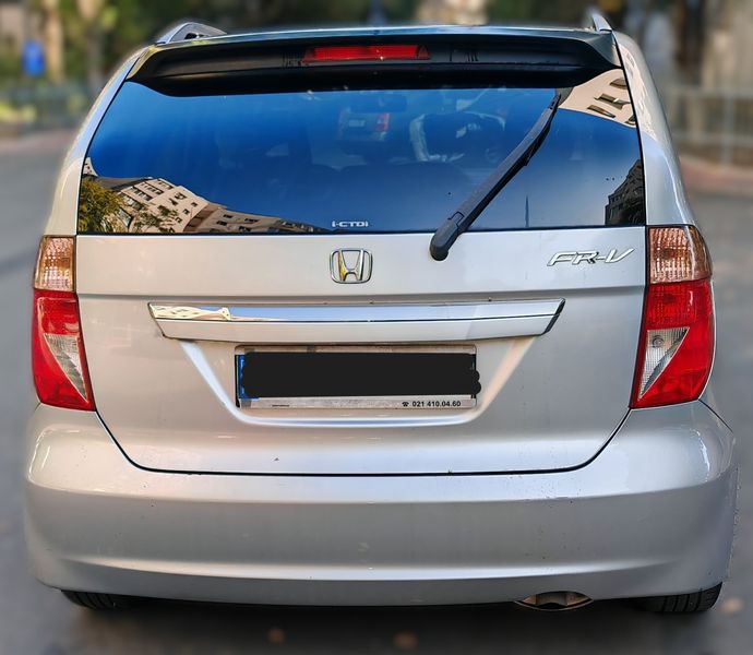 Honda FR-V • 2008 • 215,000 km 1
