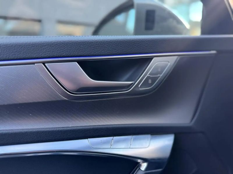 Audi A6 Avant • 2019 • 70,000 km 10