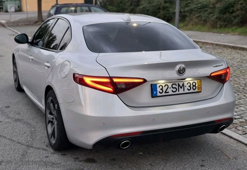 Alfa Romeo Giulia • 2017 • 170,000 km 2