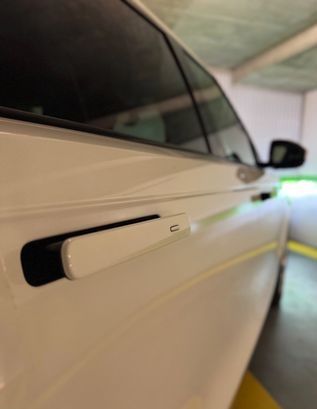 Land Rover Range Rover Velar • 2022 • 29,600 km 8