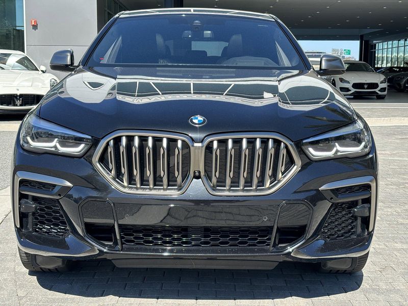 BMW X6 • 2023 • 30,456 km 2