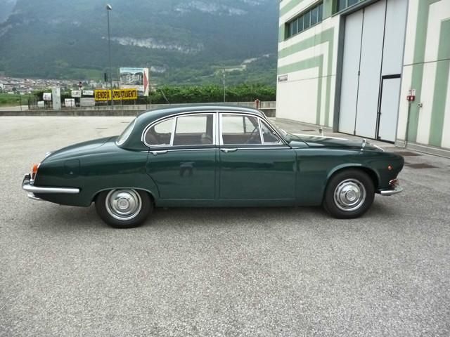 Jaguar Daimler • 1966 • 185,000 km 10