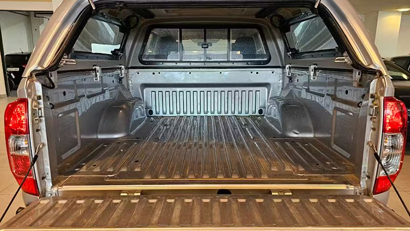 Nissan Navara • 2018 • 68,808 km 11