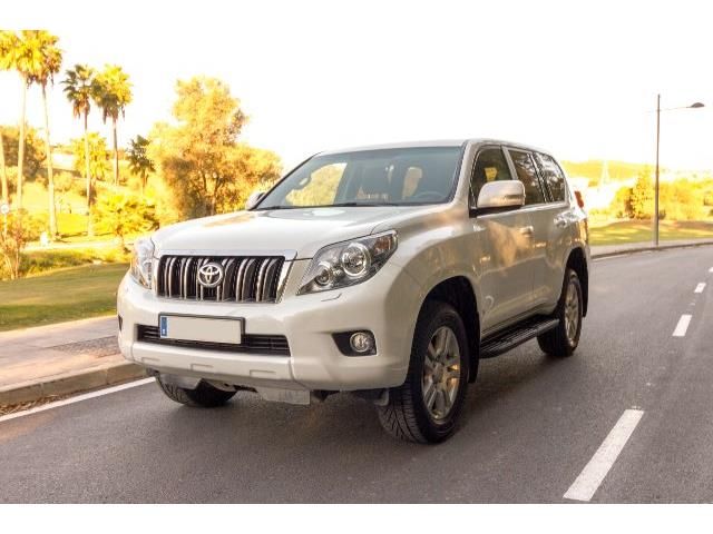 Toyota Land Cruiser • 2013 • 185,000 km 1