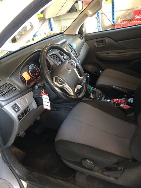 Mitsubishi L200 • 2020 • 27,000 km 5