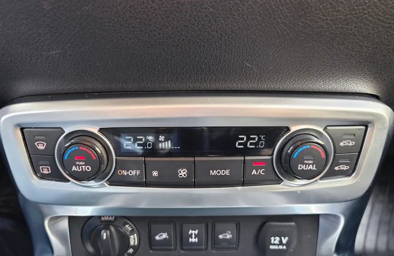 Mercedes-Benz 200 - 300 • 2019 • 104,342 km 13