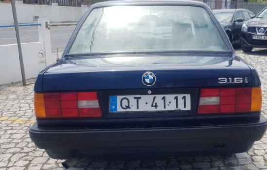 BMW 3 Series • 1990 • 231,000 km 2