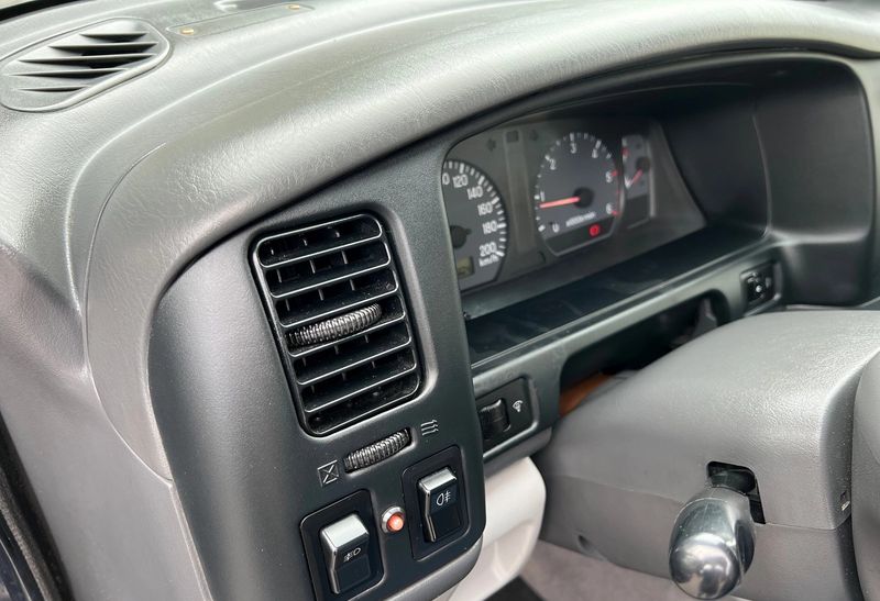 Mitsubishi Pajero • 2001 • 245,304 km 6