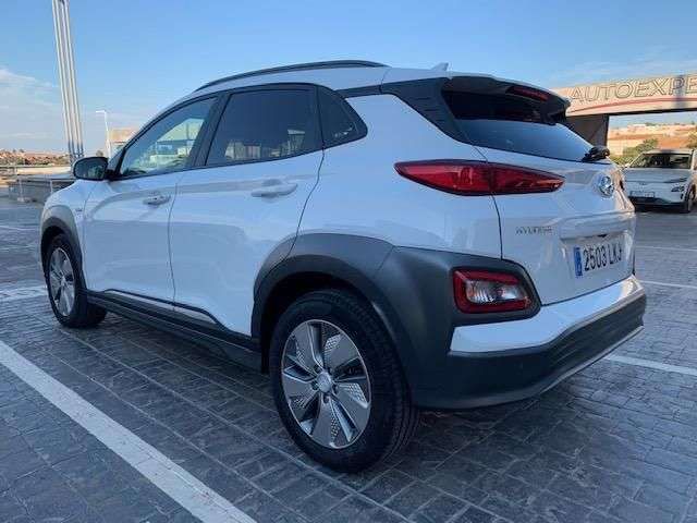 Hyundai Kona Electric • 2020 • 13,000 km 3