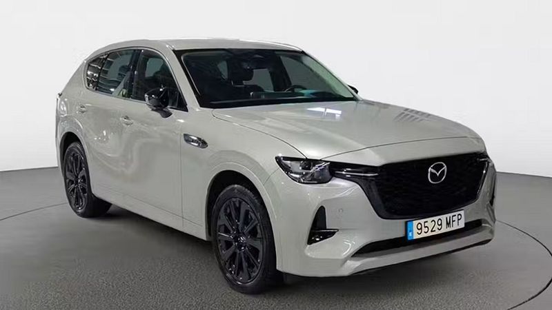 Mazda 6 • 2023 • 19,842 km 4