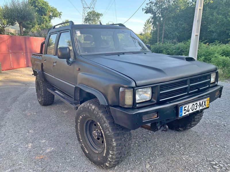 Toyota Hilux • 1988 • 111,000 km 1