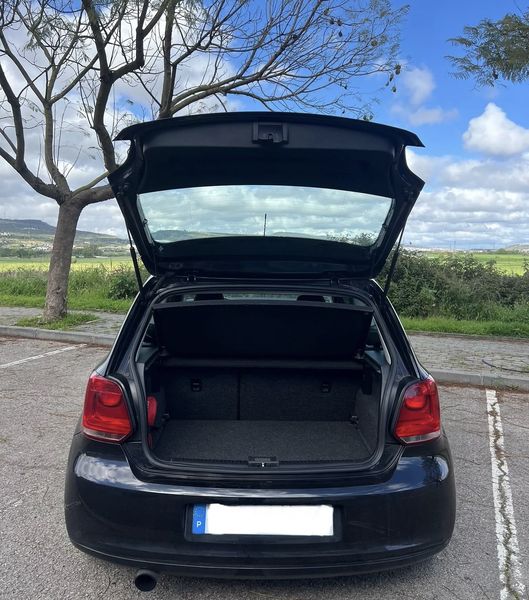 Volkswagen Polo • 2011 • 131,542 km 2