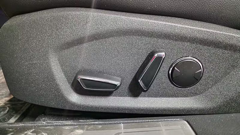 Ford Mondeo • 2020 • 111,473 km 11