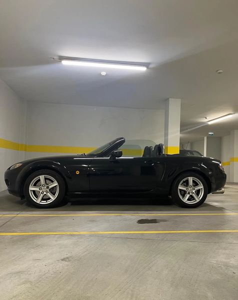 Mazda MX-5 • 2007 • 136,000 km 11