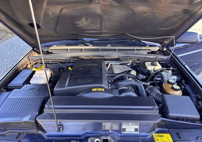 Land Rover Discovery • 2000 • 196,000 km 16