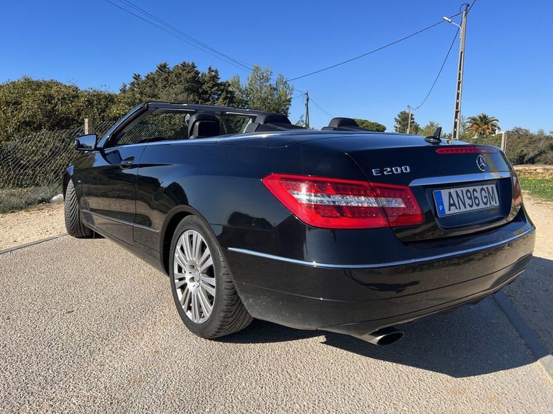 Mercedes-Benz E • 2011 • 145,000 km 4