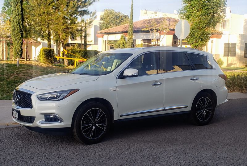 Infiniti QX60 • 2017 • 75,000 km 9