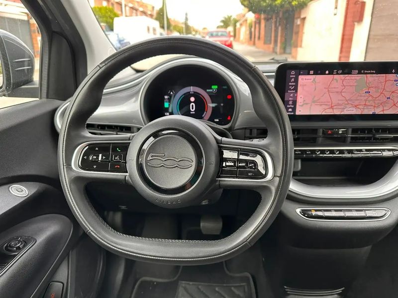 Fiat 500e • 2020 • 36,000 km 6