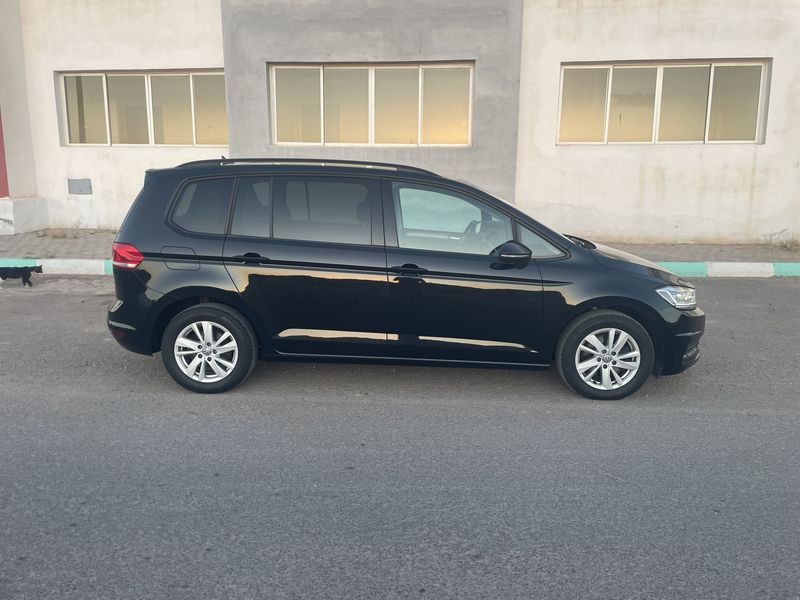 Volkswagen Touran • 2020 • 190,000 km 4