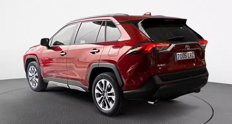 Toyota RAV4 • 2021 • 16,047 km 4