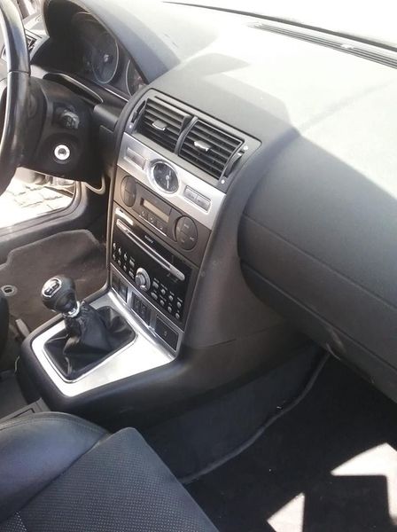 Ford Mondeo • 2006 • 176,000 km 4