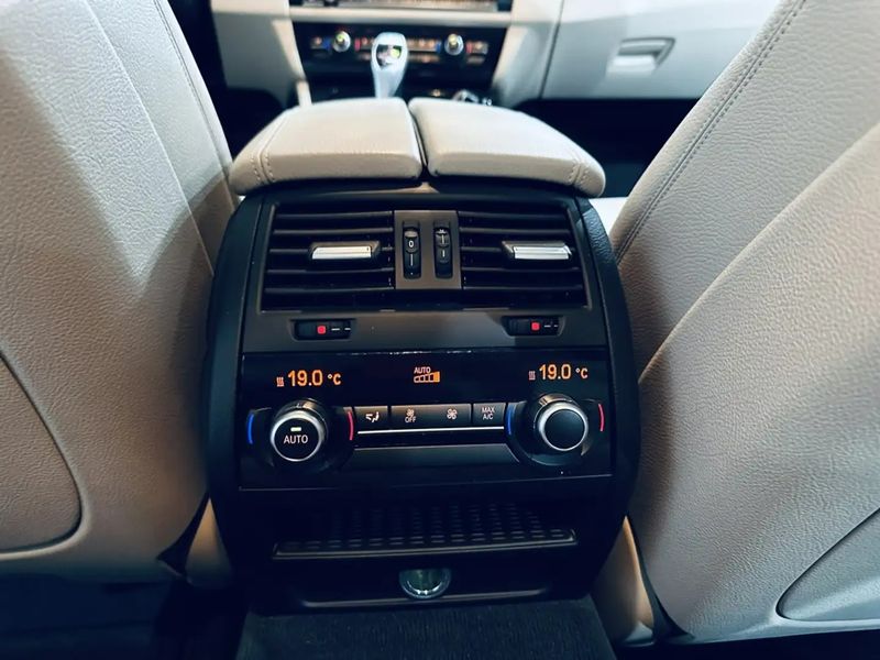 BMW 5 Series • 2015 • 120,000 km 8