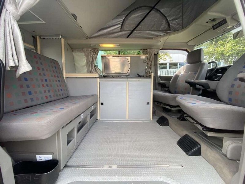 Volkswagen T4 • 2002 • 302,000 km 8