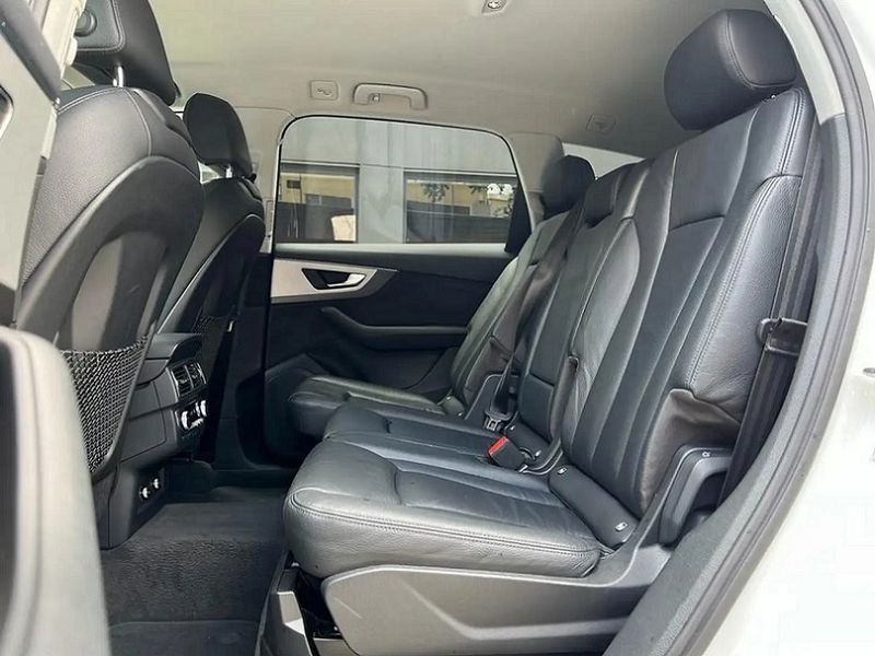 Audi Q7 • 2018 • 116,000 km 10