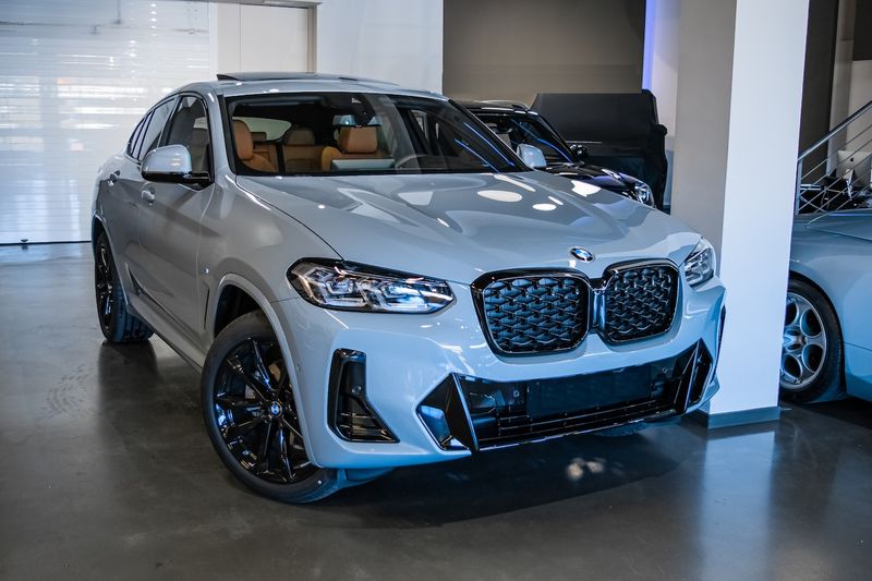 BMW X4 • 2024 • 4,100 km 1