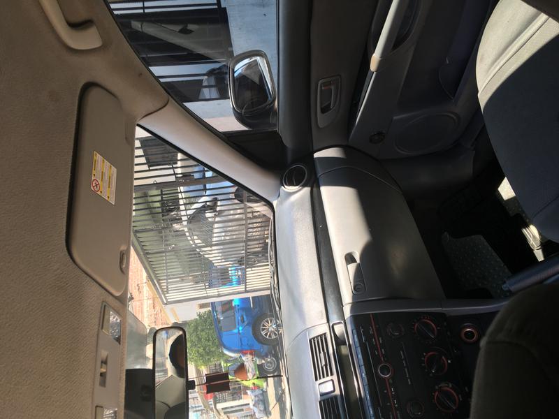 Mazda 3 • 2008 • 165,000 km 2