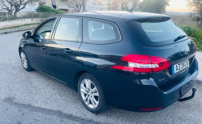 Peugeot 308 SW • 2018 • 163,000 km 2