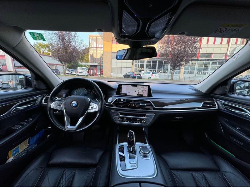 BMW i8 • 2018 • 9,200 km 6