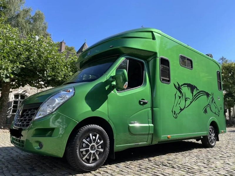 Renault Master • 2019 • 198,000 km 4