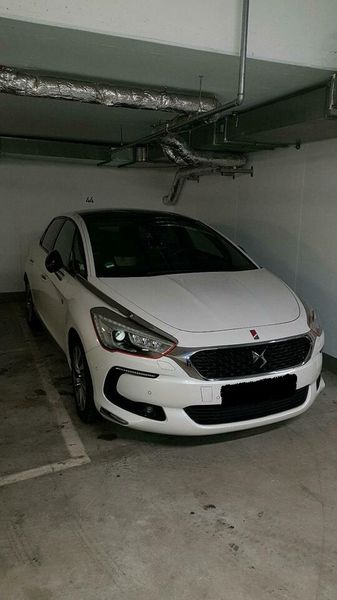 Citroën DS5 • 2017 • 88,000 km 3