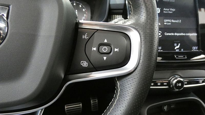 Volvo XC40 • 2019 • 76,989 km 12