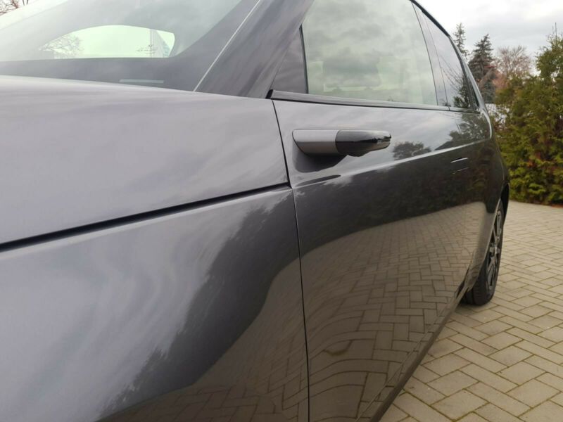 Hyundai Entourage • 2020 • 20,500 km 7