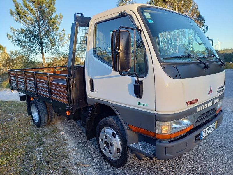 Mitsubishi Fuso canter • 2002 • 250,000 km 1