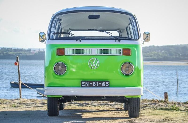 Volkswagen T5 Transporter Shuttle • 1976 • 90,000 km 3