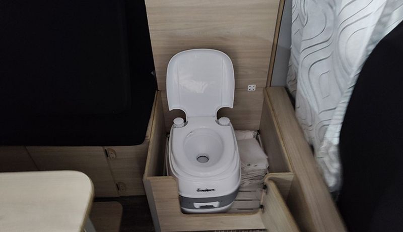 Volkswagen Crafter • 2017 • 94,835 km 7